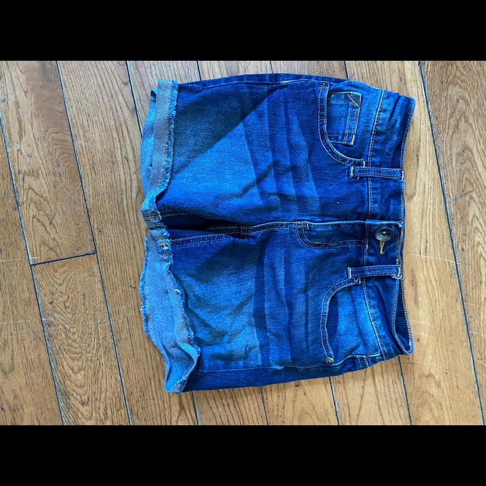 Never worn Justice shorts